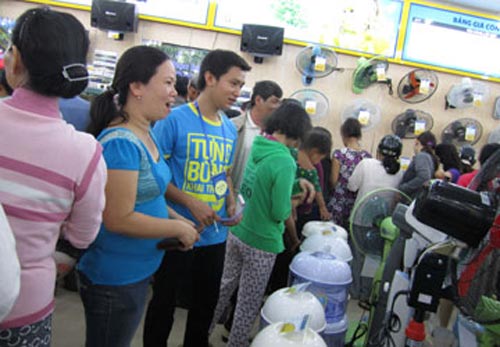 Kinh[-]doanh[-]online[-]kén[-]doanh[-]nghiệp,[-]Thị[-]trường[-]-[-]Tiêu[-]dùng,[-]kinh[-]doanh[-]online,[-]Hiep[-]hoi[-]Thuong[-]mai[-]dien[-]tu,[-]ban[-]hang[-]da[-]cap,[-]muaban24,[-]Deal[-]Soc,[-]nhom[-]mua