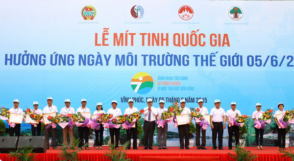 Lễ[-]Mít[-]tinh[-]quốc[-]gia[-]hưởng[-]ứng[-]Ngày[-]Môi[-]trường[-]thế[-]giới[-](5/6)