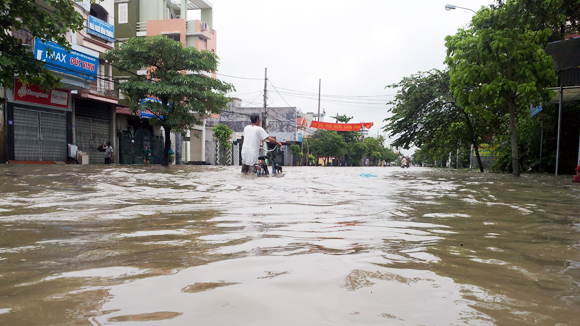 Mưa[-]lớn[-]gây[-]ngập[-]lụt[-]thành[-]phố[-]Bắc[-]Kạn,[-]tỉnh[-]Bắc[-]Kạn
