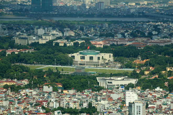 [-]Những[-]khoảng[-]cây[-]xanh[-]của[-]Hà[-]Nội[-]nhìn[-]từ[-]trên[-]cao