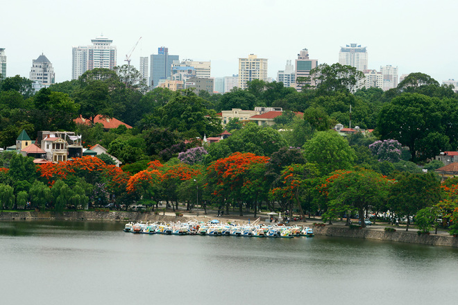 [-]Những[-]khoảng[-]cây[-]xanh[-]của[-]Hà[-]Nội[-]nhìn[-]từ[-]trên[-]cao