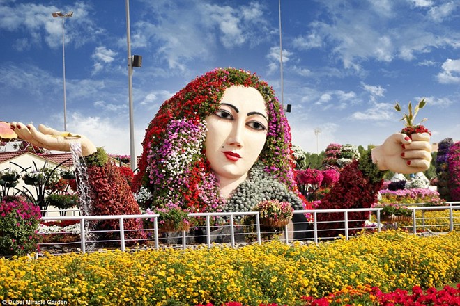 Khám[-]phá[-]khu[-]vườn[-]hoa[-]lớn[-]nhất[-]thế[-]giới[-]ở[-]Dubai