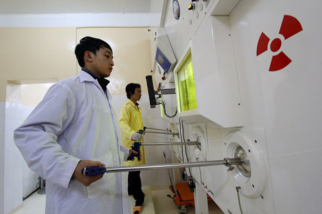 Phú[-]Yên:[-]Giữ[-]thiết[-]bị[-]phóng[-]xạ[-]trong…[-]két[-]sắt[-]đựng[-]tiền[-][-]