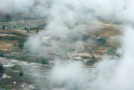 Vẻ[-]đẹp[-]huyền[-]ảo[-]ruộng[-]bậc[-]thang[-]Y[-]Tý[-]mùa[-]nước[-]đổ