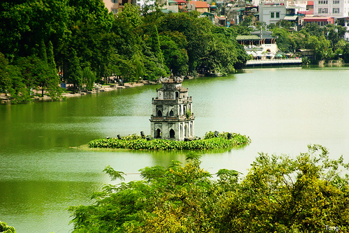 Thời[-]tiết[-]ngày[-]17[-]tháng[-]6:[-]Miền[-]Bắc[-]nắng[-]mạnh,[-]khu[-]vực[-]Nam[-]Trung[-]bộ[-]tiếp[-]tục[-]có[-]mưa[-]giải[-]nhiệt[-]