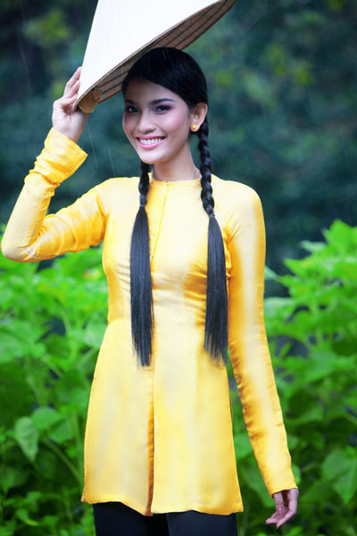 Việt[-]Trinh[-]ở[-]tuổi[-]40[-]vẫn[-]xinh[-]đẹp[-]mặn[-]mà,[-]năng[-]đi[-]chùa[-]làm[-]từ[-]thiện[-]và[-]ăn[-]chay[-]trường...