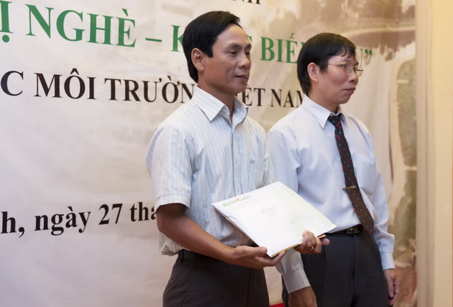 Cuộc[-]thi[-]ảnh[-]môi[-]trường[-]đầu[-]tiên[-]về[-]chủ[-]đề[-]"Kênh[-]Nhiêu[-]Lộc[-]-[-]Thị[-]Nghè[-]-[-]Khúc[-]biến[-]tấu"