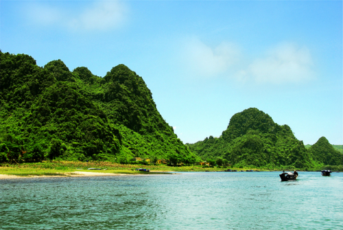 Vườn[-]quốc[-]gia[-]Phong[-]Nha[-]-[-]Kẻ[-]Bàng[-]được[-]UNESCO[-]công[-]nhận[-]lần[-]2