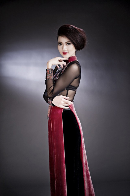 Các[-]kiểu[-]áo[-]dài[-]phá[-]cách[-]làm[-]mất[-]đi[-]vẻ[-]đẹp[-]truyền[-]thống