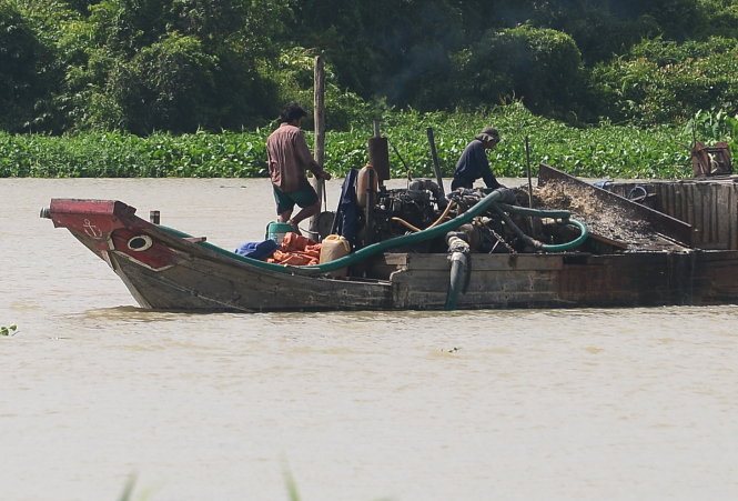 [-]Cát[-]tặc[-]lộng[-]hành,[-]tan[-]tác[-]bờ[-]sông[-]Sài[-]Gòn,[-]Đồng[-]Nai