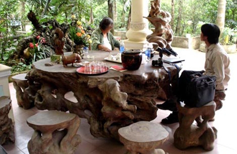 Chuyện[-]lạ:[-]Nhặt[-]được[-]những[-]gốc[-]cây[-]'mục'[-]tiền[-]tỷ[-]3