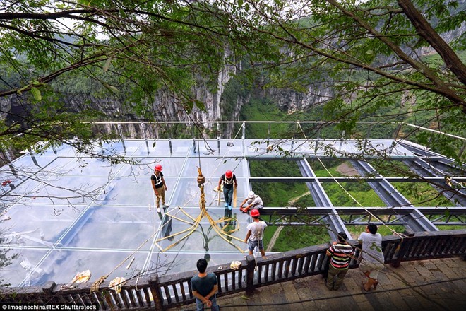 Cận[-]cảnh[-]đài[-]quan[-]sát[-]lớn[-]nhất[-]châu[-]Á[-]mở[-]cửa[-]đón[-]khách[-]trong[-]tháng[-]10