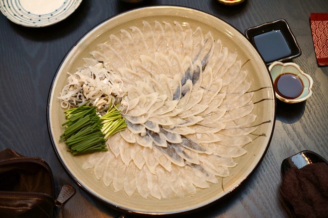 Người[-]Nhật[-]chuộng[-]ăn[-]cá[-]nóc[-]chết[-]người,[-]vì[-]sao?