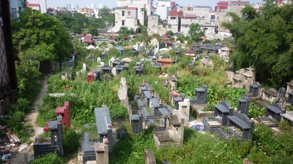 [-]đang[-]rơi[-]vào[-]tình[-]trạng[-]quá[-]tải,[-]không[-]thể[-]đón[-]nhận[-]thêm.