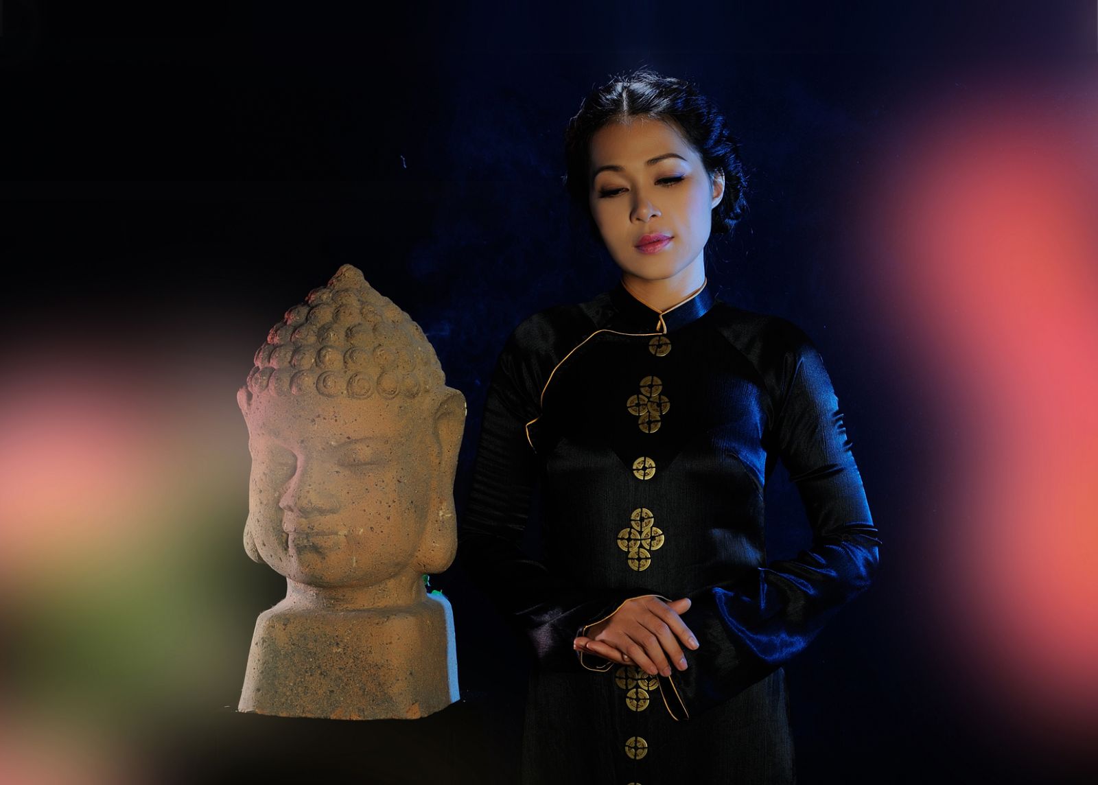 Bộ[-]ảnh[-]Đinh[-]Y[-]Nhung[-]huyền[-]bí[-]trước[-]cõi[-]thiền