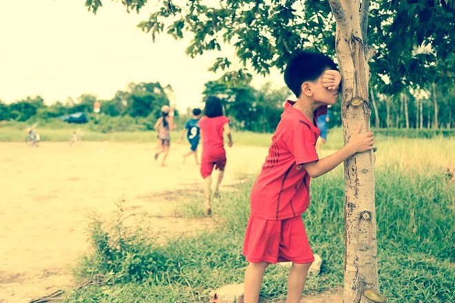 [-]Bộ[-]ảnh[-]đẹp[-]về[-]tuổi[-]thơ[-]"Nơi[-]không[-]có[-]sự[-]lo[-]âu"