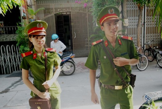 Cảnh sát đạp xe tuần tra, bắt cướp