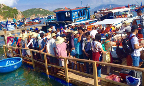 Đảo[-]Bình[-]Ba[-]không[-]được[-]phát[-]triển[-]du[-]lịch