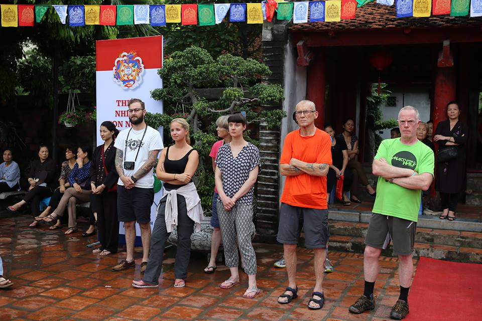 [-]Thiên[-]nhiên,[-]con[-]người,[-]một[-]thế[-]giới