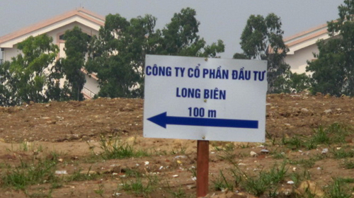 Hà[-]Nội:[-]"Ngừng[-]thi[-]công[-]vô[-]thời[-]hạn"[-]sân[-]golf[-]Long[-]Biên