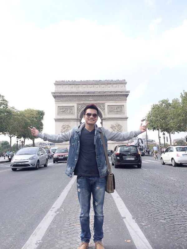 Sao[-]Việt[-]chụp[-]ảnh[-]kiểu[-]cách[-]khi[-]du[-]lịch[-]Paris