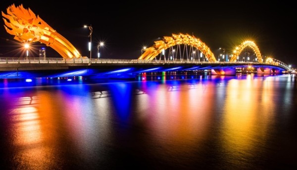 Cầu[-]Rồng[-]lọt[-]top[-]20[-]cây[-]cầu[-]đẹp[-]ấn[-]tượng[-]trên[-]thế[-]giới