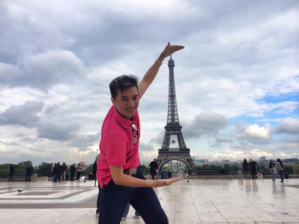 Sao[-]Việt[-]chụp[-]ảnh[-]kiểu[-]cách[-]khi[-]du[-]lịch[-]Paris