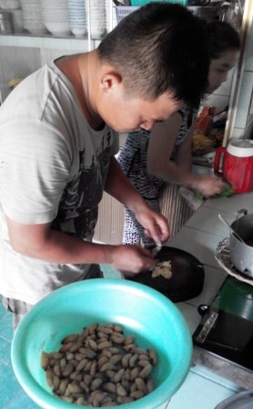 'Sát[-]thủ'[-]cây[-]xanh[-]trở[-]thành[-]món[-]ăn[-]đệ[-]nhất[-]miền[-]Tây