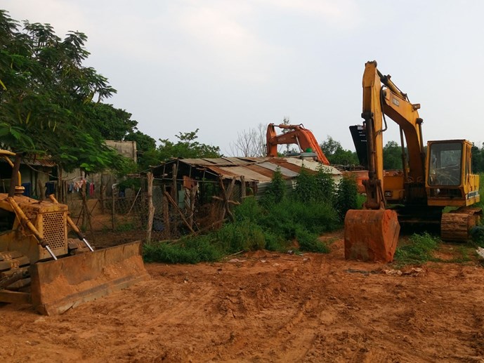 Bình[-]Thuận:[-]Chủ[-]tịch[-]UBND[-]tỉnh[-]chỉ[-]đạo[-]làm[-]rõ[-]vụ[-]UBND[-]TP.Phan[-]Thiết[-]cho[-]khai[-]thác[-]cát[-]trái[-]phép