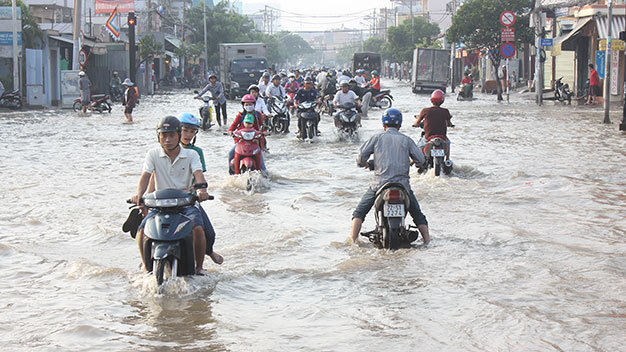 [-]Chống[-]ngập[-]như[-]hiện[-]nay:[-]tốn[-]tiền,[-]hiệu[-]quả[-]thấp