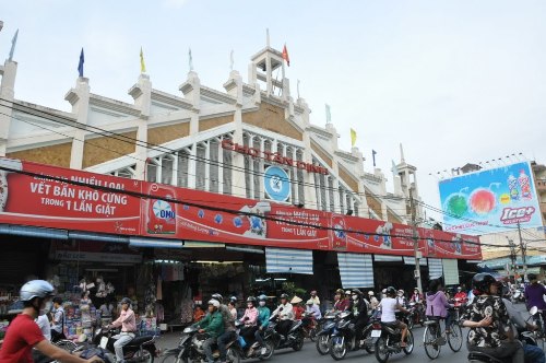 5[-]ngôi[-]chợ[-]lâu[-]đời[-]và[-]nổi[-]tiếng[-]nhất[-]Sài[-]Gòn