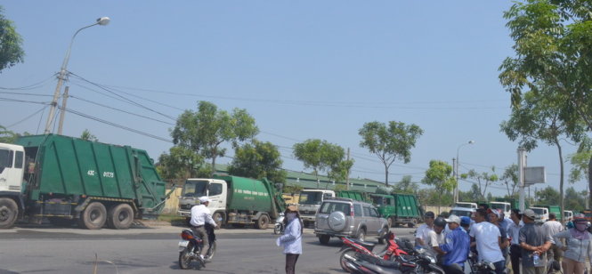 [-]Bãi[-]rác[-]lớn[-]nhất[-]Đà[-]Nẵng[-]bốc[-]mùi[-]hôi[-]nồng[-]nặc