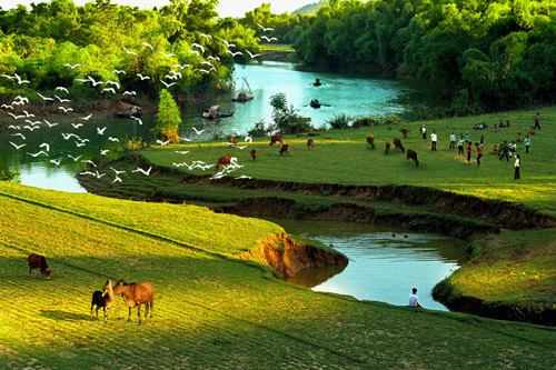 Thời[-]tiết[-]ngày[-]19/10:[-]Bắc[-]Bộ[-]đêm[-]và[-]sáng[-]sớm[-]se[-]lạnh,[-]trưa[-]chiều[-]hửng[-]nắng