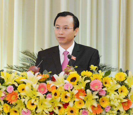 Tân[-]Bí[-]thư[-]Thành[-]ủy[-]Đà[-]Nẵng[-]Nguyễn[-]Xuân[-]Anh[-]công[-]bố[-]số[-]điện[-]thoại,[-]email[-]cá[-]nhân