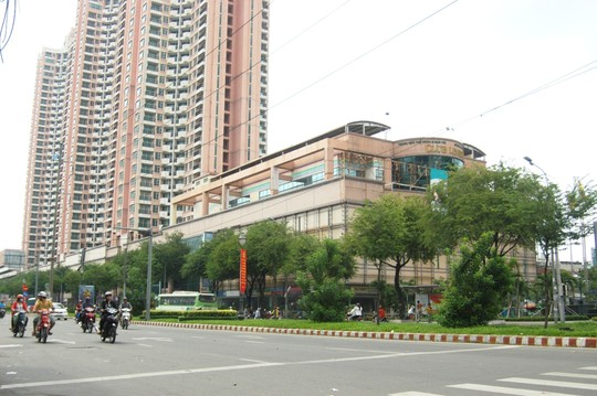 [-]Thuận[-]Kiều[-]Plaza[-]sắp[-]bị[-]tháo[-]dỡ?