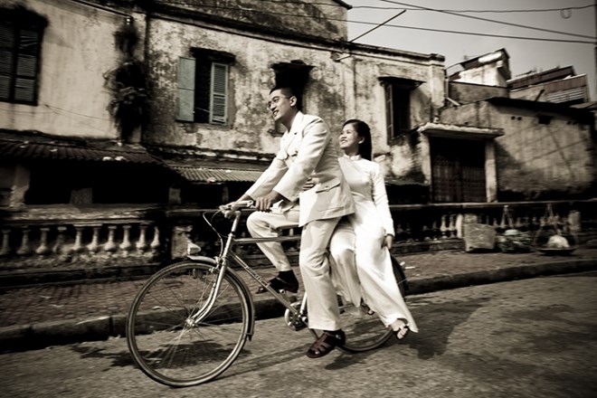 [-]Bức[-]ảnh[-]Thư[-]viện[-]Hà[-]Nội[-]dùng[-]không[-]xin[-]phép:[-]Bản[-]quyền[-]thực[-]sự[-]của[-]ai?