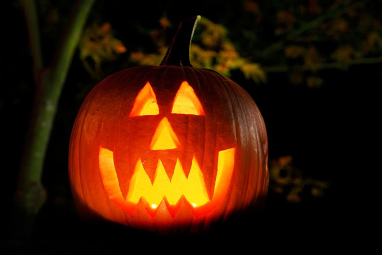 [-]7[-]biểu[-]tượng[-]ma[-]quái[-]thường[-]xuất[-]hiện[-]trong[-]Halloween