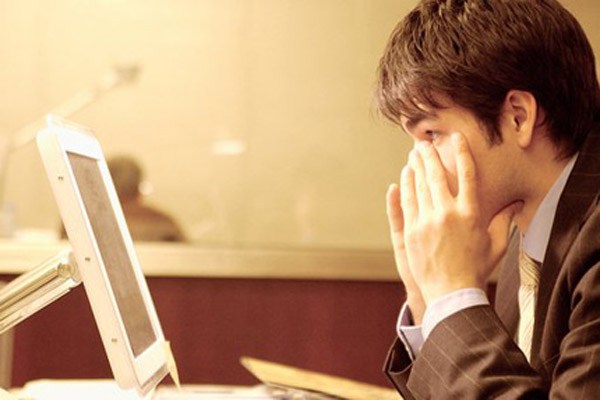 Nguyên[-]nhân[-]ảnh[-]hưởng[-]đến[-]“cửa[-]sổ[-]tâm[-]hồn”[-]của[-]bạn