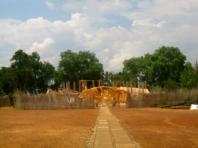 Tuyệt[-]đẹp[-]lăng[-]mộ[-]bằng[-]lau[-]sậy[-]chôn[-]cất[-]các[-]vị[-]vua