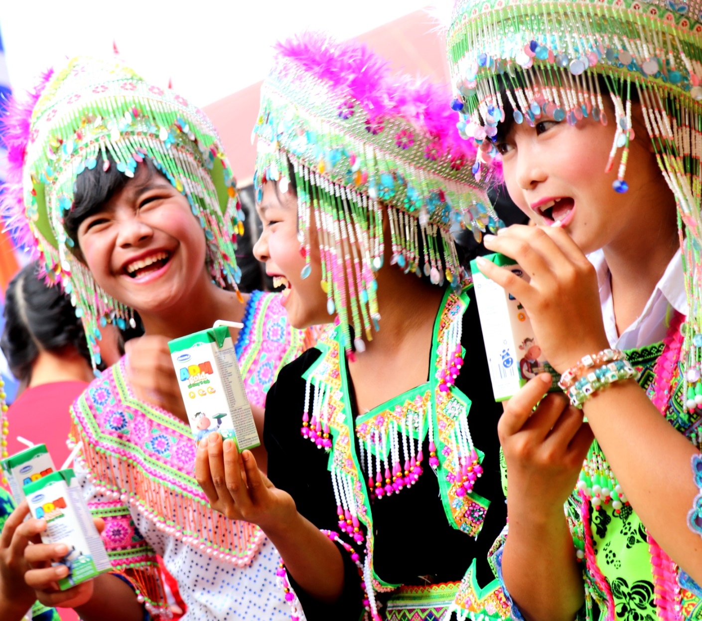 Vinamilk[-]phối[-]hợp[-]cùng[-]tỉnh[-]Đắk[-]Nông[-]tổ[-]chức[-]kỷ[-]niệm[-]34[-]năm[-]ngày[-]Nhà[-]giáo[-]Việt[-]Nam[-]