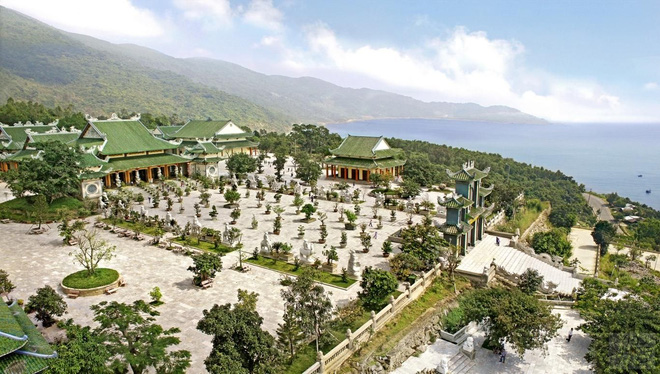 Nhiều[-]tập[-]đoàn[-]BĐS[-]lớn[-]muốn[-]xây[-]cáp[-]treo,[-]khu[-]nghỉ[-]dưỡng[-]cao[-]cấp[-]ở[-]bán[-]đảo[-]Sơn[-]Trà