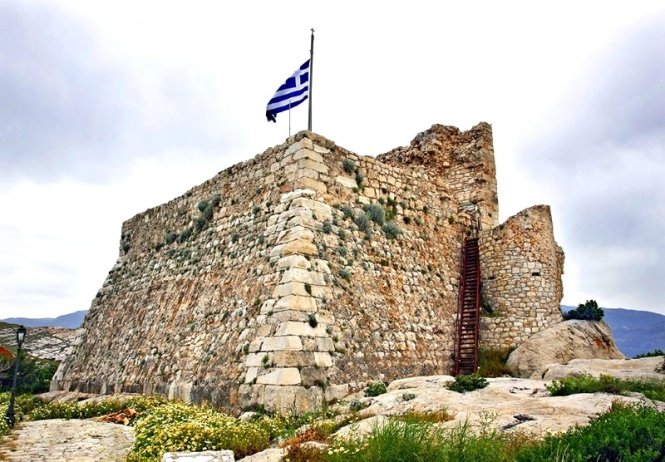 [-]Kastellorizo,[-]“nàng[-]thơ”[-]của[-]Hi[-]Lạp