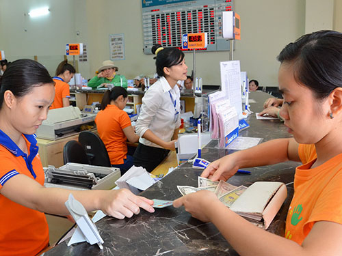 Ngân[-]hàng[-]Đông[-]Á[-]lỗ[-]hơn[-]76[-]tỉ[-]đồng[-]trong[-]quý[-]III/2014