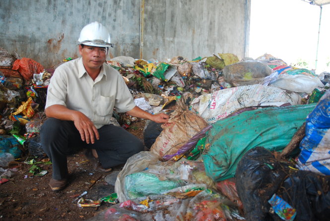 [-]Vợ[-]chồng[-]yêu...[-]rác[-]ở[-]Gia[-]Lai