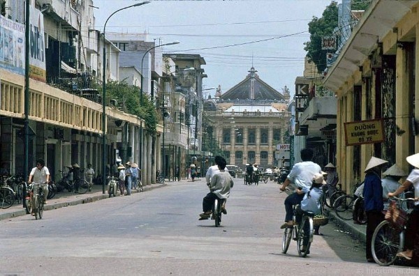 Một[-]thời[-]phố[-]cổ[-]Hà[-]Nội[-]những[-]năm[-]1990