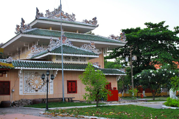Bộ[-]ảnh[-]đẹp[-]của[-]kiến[-]trúc[-]lăng[-]cổ[-]nhất[-]Sài[-]Gòn
