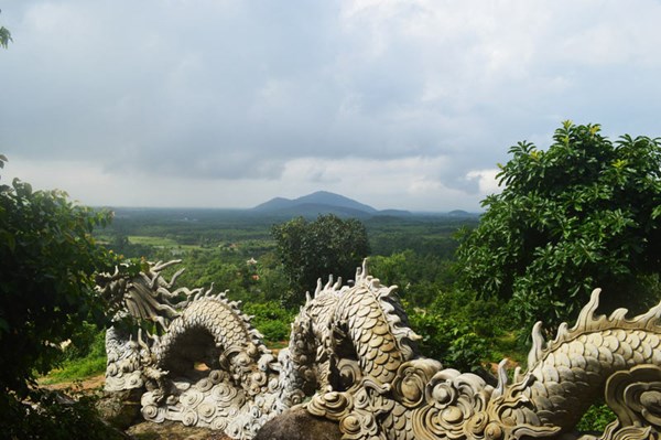 Ấn[-]tượng[-]lối[-]kiến[-]trúc[-]ngôi[-]chùa[-]cổ[-]Tổ[-]đình[-]Linh[-]Sơn[-]Thiền[-]tự[-]ở[-]Bình[-]Định