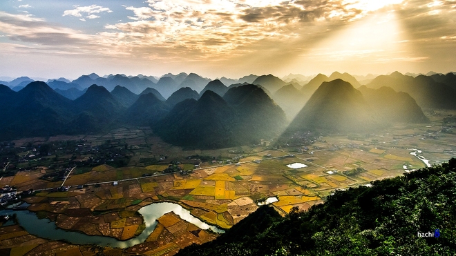 [-]Bình[-]minh[-]rực[-]trên[-]thung[-]lũng[-]Bắc[-]Sơn