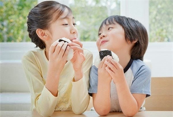 Chọn[-]món[-]ăn[-]phụ[-]bổ[-]dưỡng[-]cho[-]bé[-]đi[-]học