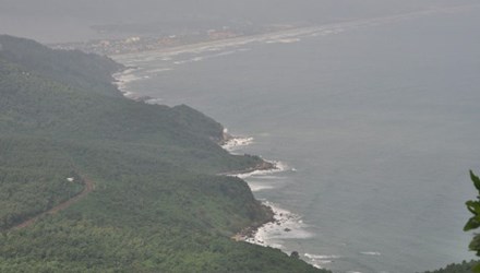Dự[-]án[-]đèo[-]Hải[-]Vân:[-]Nhà[-]đầu[-]tư[-]Trung[-]Quốc[-]“án[-]binh[-]bất[-]động”